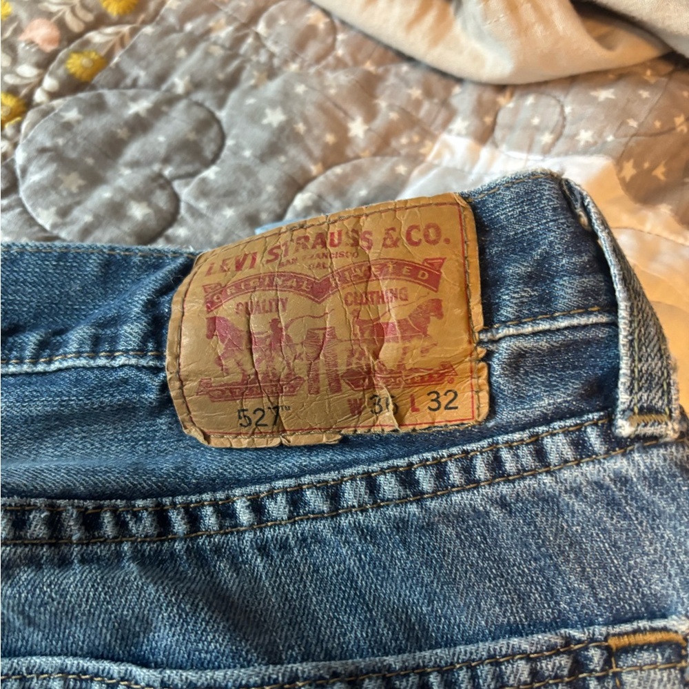 Men’s Levi’s 527